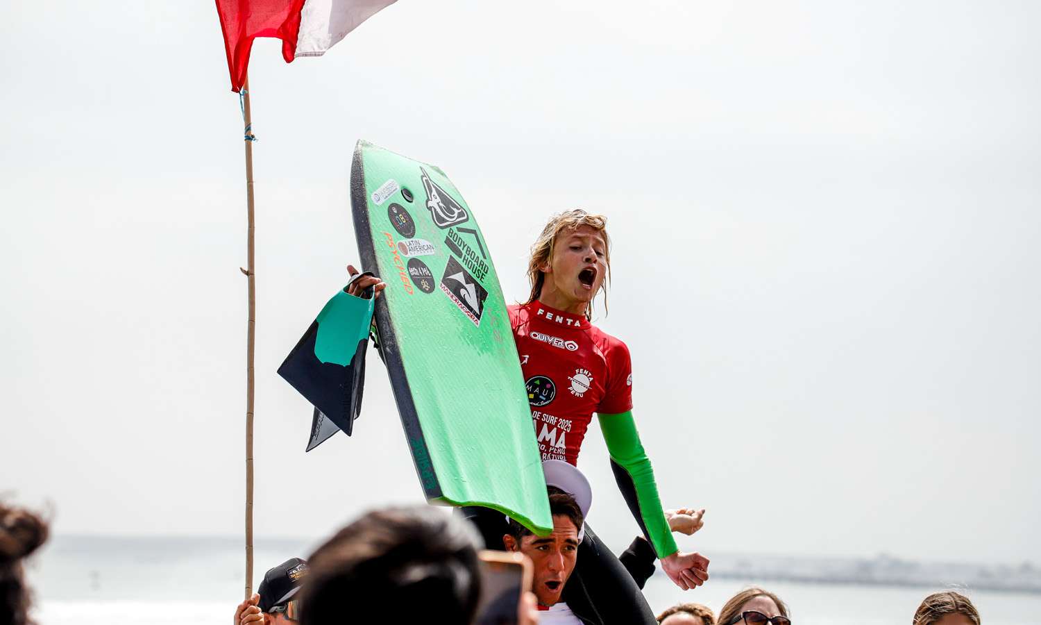 Primeros campeones en el Sudamericano de surf Chicama 2025 FENTA Perú